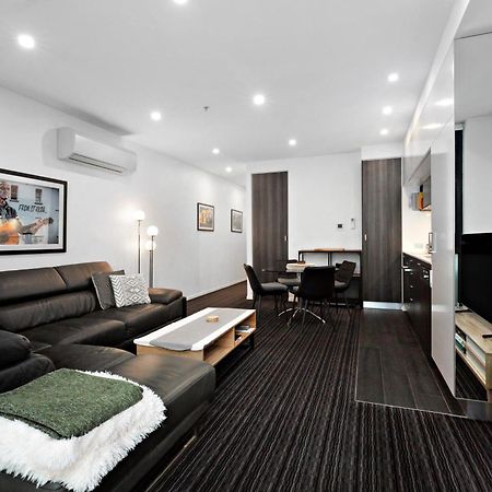 Modern Quiet 1 & 2 Bed Apt Opposite Albert Park Melburne Exterior foto