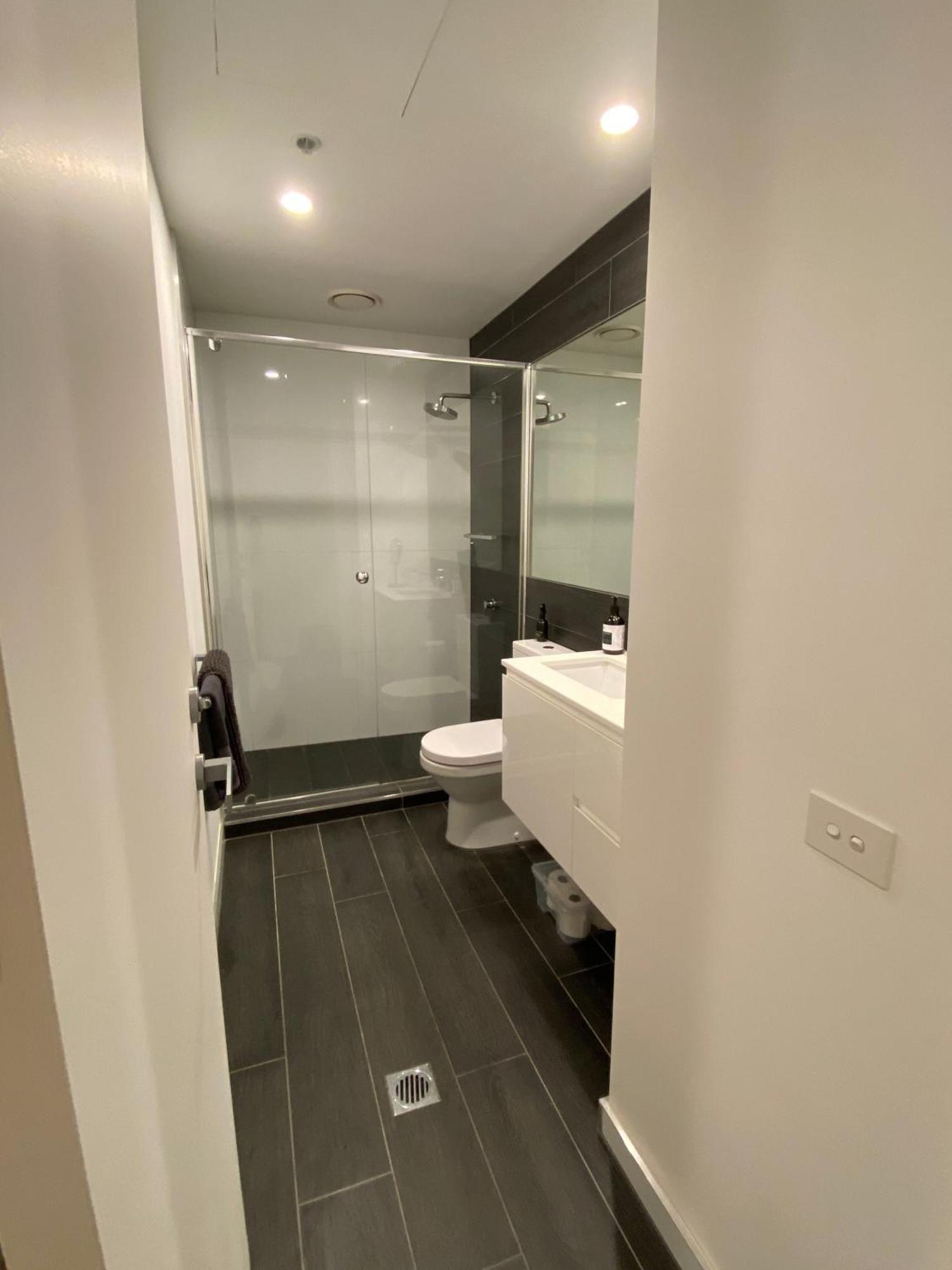 Modern Quiet 1 & 2 Bed Apt Opposite Albert Park Melburne Exterior foto